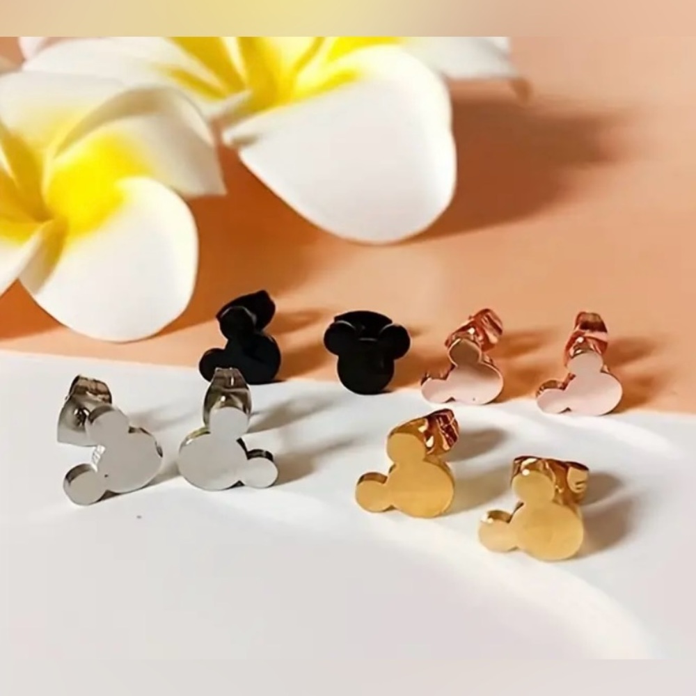 Mickey Mouse Set of 4 pairs of Earring - Picture 3 of 8